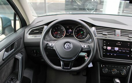 Volkswagen Tiguan II, 2019 год, 2 450 000 рублей, 13 фотография