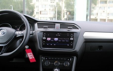 Volkswagen Tiguan II, 2019 год, 2 450 000 рублей, 12 фотография