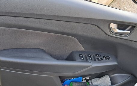 Hyundai Solaris II рестайлинг, 2019 год, 1 149 000 рублей, 17 фотография