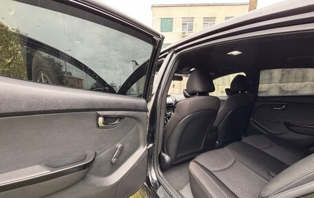 Hyundai Elantra V, 2012 год, 850 000 рублей, 15 фотография