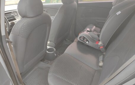 KIA Rio II, 2007 год, 330 000 рублей, 9 фотография