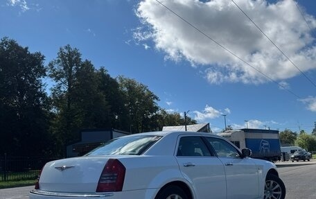 Chrysler 300C II, 2006 год, 895 000 рублей, 2 фотография