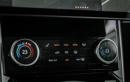 Land Rover Range Rover IV рестайлинг, 2022 год, 14 500 000 рублей, 28 фотография