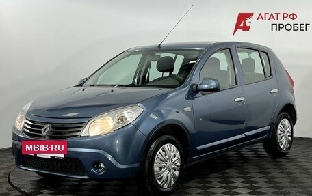 Renault Sandero I, 2013 год, 585 000 рублей, 2 фотография