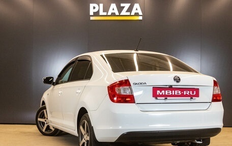 Skoda Rapid I, 2015 год, 900 000 рублей, 4 фотография