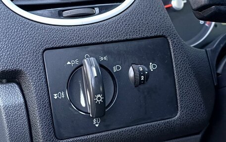 Ford Focus II рестайлинг, 2005 год, 399 000 рублей, 18 фотография