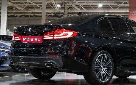 BMW 5 серия, 2018 год, 3 890 000 рублей, 9 фотография