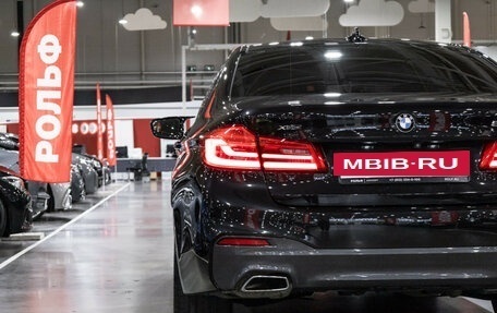 BMW 5 серия, 2018 год, 3 890 000 рублей, 11 фотография