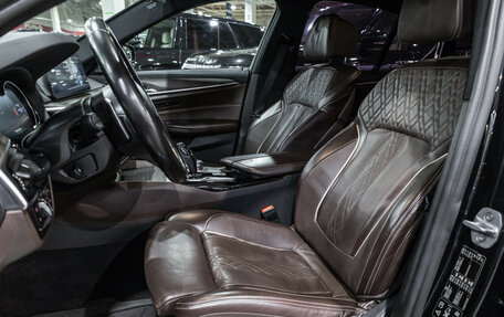 BMW 5 серия, 2018 год, 3 890 000 рублей, 17 фотография