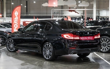 BMW 5 серия, 2018 год, 3 890 000 рублей, 12 фотография