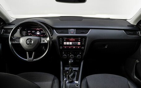 Skoda Octavia, 2020 год, 2 350 000 рублей, 18 фотография