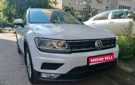 Volkswagen Tiguan II, 2017 год, 2 300 000 рублей, 1 фотография