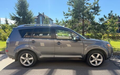 Mitsubishi Outlander III рестайлинг 3, 2008 год, 1 000 000 рублей, 2 фотография