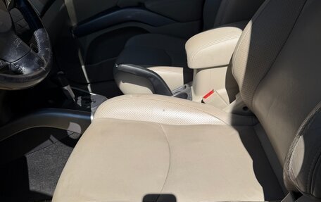 Mitsubishi Outlander III рестайлинг 3, 2008 год, 1 000 000 рублей, 7 фотография