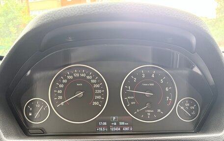 BMW 3 серия, 2015 год, 2 450 000 рублей, 7 фотография