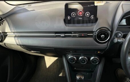 Mazda Demio IV, 2017 год, 950 000 рублей, 5 фотография