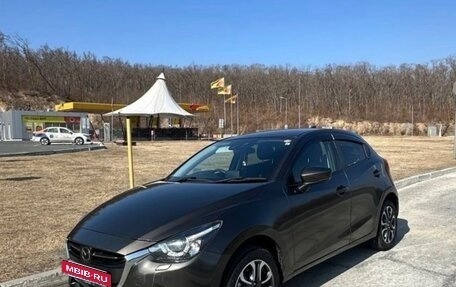 Mazda Demio IV, 2017 год, 950 000 рублей, 3 фотография