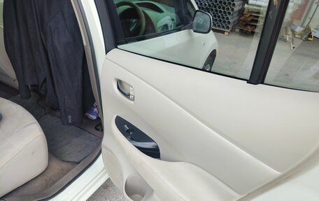 Nissan Leaf I, 2011 год, 700 000 рублей, 10 фотография