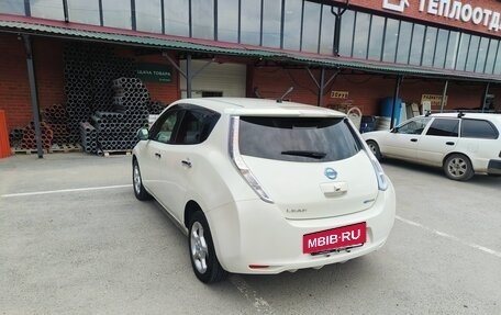 Nissan Leaf I, 2011 год, 700 000 рублей, 7 фотография