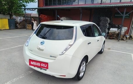 Nissan Leaf I, 2011 год, 700 000 рублей, 8 фотография