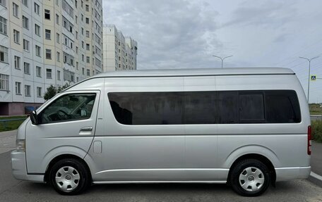 Toyota HiAce H200, 2010 год, 1 950 000 рублей, 5 фотография