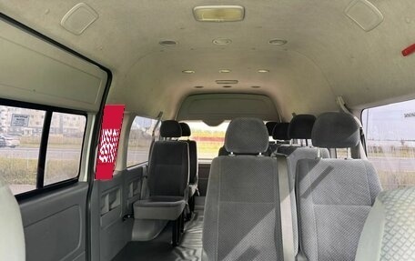 Toyota HiAce H200, 2010 год, 1 950 000 рублей, 15 фотография