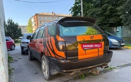 Lexus RX IV рестайлинг, 2000 год, 450 000 рублей, 4 фотография