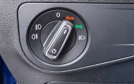 Volkswagen Tiguan II, 2018 год, 1 890 000 рублей, 8 фотография