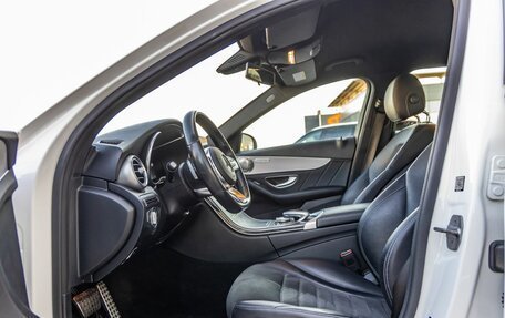Mercedes-Benz C-Класс, 2018 год, 2 898 000 рублей, 29 фотография