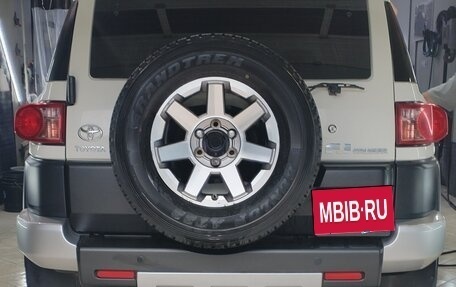Toyota FJ Cruiser, 2022 год, 5 600 000 рублей, 2 фотография