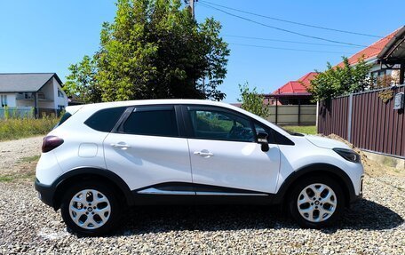 Renault Kaptur I рестайлинг, 2016 год, 1 350 000 рублей, 2 фотография