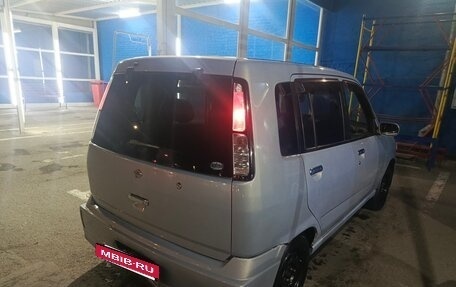 Nissan Cube II, 2001 год, 215 000 рублей, 4 фотография