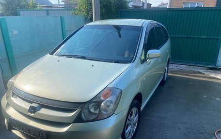 Honda Stream I рестайлинг, 2005 год, 650 000 рублей, 5 фотография