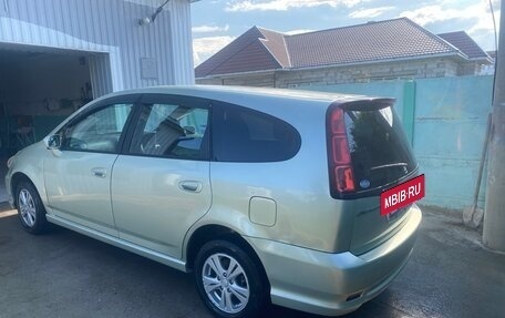 Honda Stream I рестайлинг, 2005 год, 650 000 рублей, 4 фотография