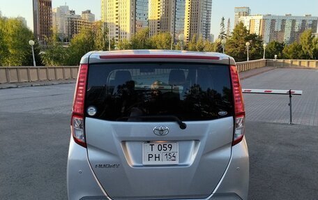 Toyota Roomy I, 2022 год, 915 000 рублей, 4 фотография