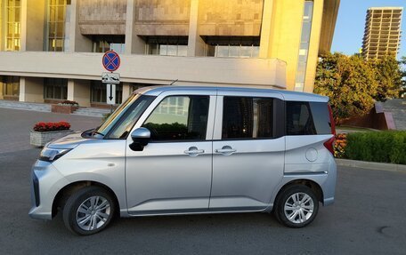 Toyota Roomy I, 2022 год, 915 000 рублей, 7 фотография