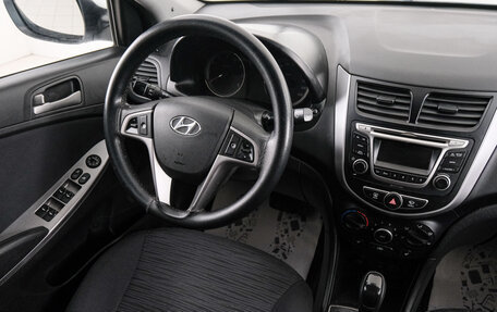 Hyundai Solaris II рестайлинг, 2015 год, 899 000 рублей, 10 фотография