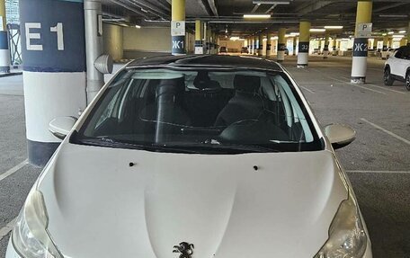 Peugeot 208 II, 2013 год, 450 000 рублей, 4 фотография