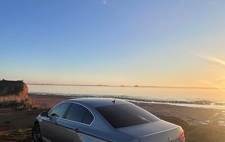 Volkswagen Passat B8 рестайлинг, 2017 год, 1 880 000 рублей, 6 фотография