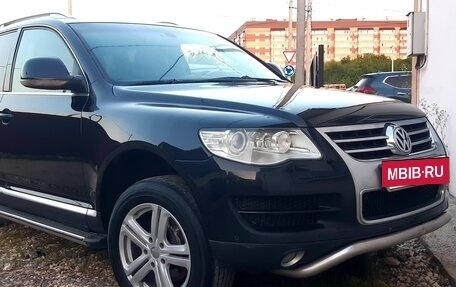 Volkswagen Touareg III, 2008 год, 1 120 000 рублей, 2 фотография