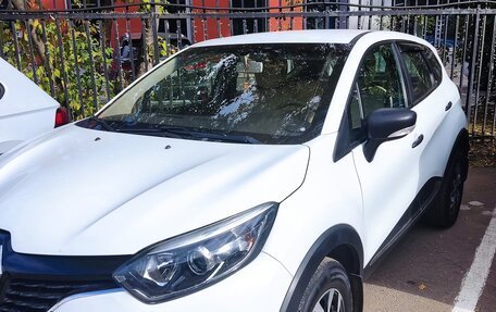 Renault Kaptur I рестайлинг, 2018 год, 920 000 рублей, 1 фотография