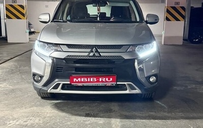 Mitsubishi Outlander III рестайлинг 3, 2019 год, 2 230 000 рублей, 1 фотография