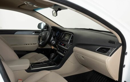 Hyundai Sonata VII, 2019 год, 1 998 000 рублей, 6 фотография