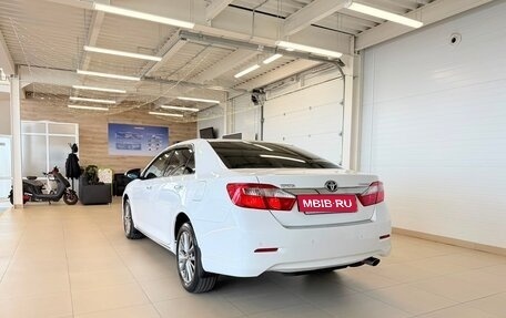 Toyota Camry, 2013 год, 1 949 000 рублей, 4 фотография