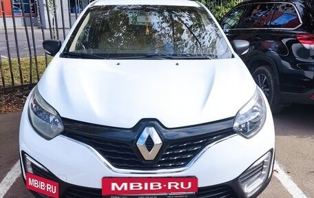 Renault Kaptur I рестайлинг, 2018 год, 920 000 рублей, 2 фотография