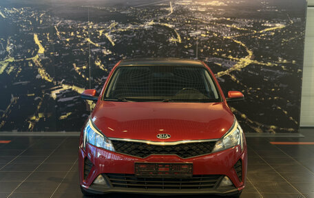 KIA Rio IV, 2021 год, 1 450 000 рублей, 2 фотография