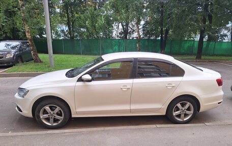 Volkswagen Jetta VI, 2012 год, 1 100 000 рублей, 3 фотография
