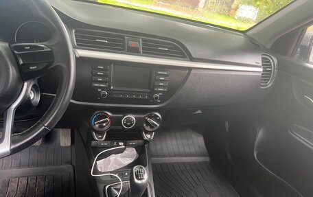 KIA Rio IV, 2019 год, 1 500 000 рублей, 10 фотография