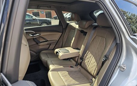 Audi Q5, 2026 год, 6 000 000 рублей, 16 фотография
