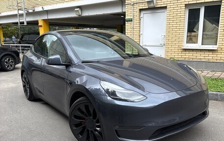 Tesla Model Y I, 2023 год, 5 800 000 рублей, 3 фотография
